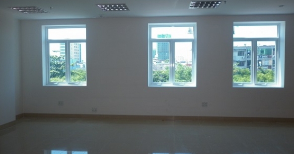 Cho thuê văn phòng tòa nhà Thành Lân, 7 tầng, 140m2/sàn, 180.24 nghìn/m2/th