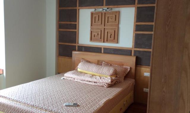 Cho thuê chung cư 172 Ngọc Khánh 3 phòng ngủ đủ đồ tiện nghi giá thuê 16 triệu/tháng