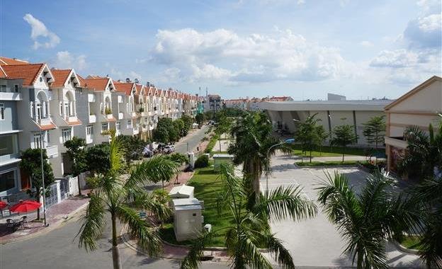 Cho thuê nhà mặt phố tại dự án khu đô thị Him Lam Kênh Tẻ, Quận 7, 100m2, giá 42 triệu /th