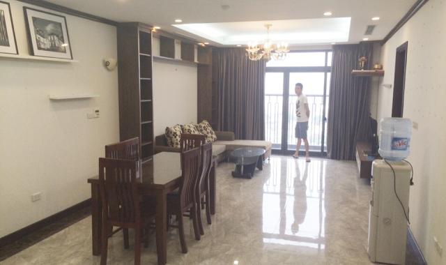 Chính chủ cần cho thuê gấp CHCC Platinum Residences số 6 Nguyễn Công Hoan, 16tr/th