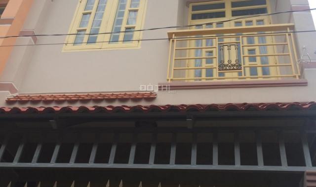 Nhà xây mới 1 trệt, 1 lầu, ngay đường Vĩnh Lộc, Nguyễn Thị Tú, giá rẻ chỉ 740 triệu