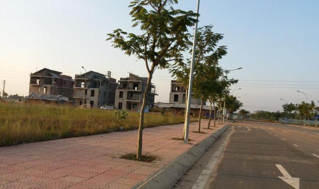 Bán đất KĐT Nam Vĩnh Yên, đã có sổ đỏ, hạ tầng đầy đủ và dân cư về xây dựng (LH: 0979.629.620)