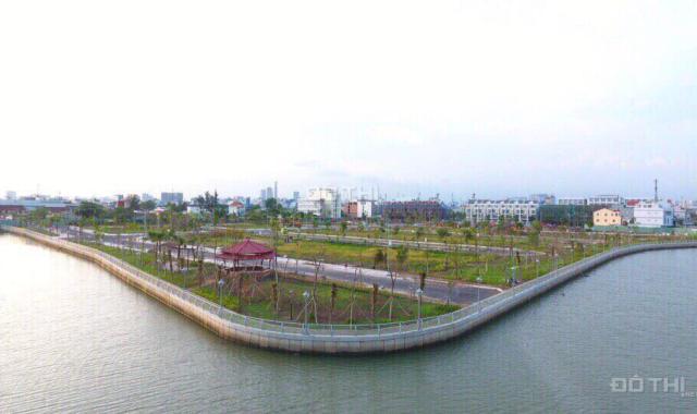 Bán biệt thự ven sông Sài Gòn khu resort cao cấp vị trí vàng Quận 7 giáp Quận 4