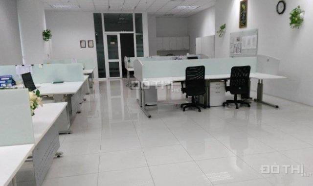 Văn phòng cực đẹp giá rất tốt đường D1, quận Bình Thạnh, DT: 70m2, giá 17.5 tr/th chưa VAT