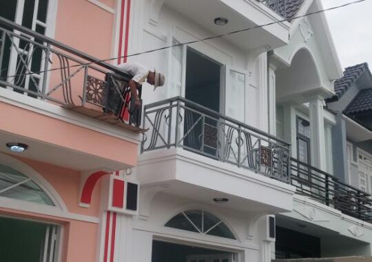 Bán nhà mới 4x10m, 2 lầu đúc tại Nguyễn Văn Tạo
