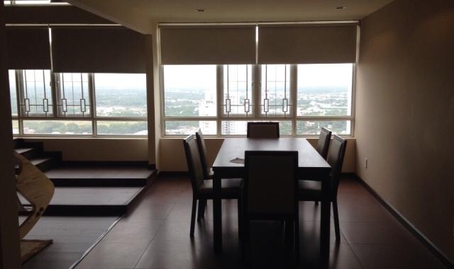 Cho thuê căn hộ penthouse Phú Hoàng Anh DT 150m2 có 3PN nội thất đẹp giá 18tr/tháng LH 0938 011552