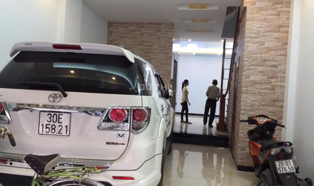 Bán nhà 50m2 x 4T phân lô văn phòng bộ tư pháp 118 Nguyễn Khánh Toàn, đường 9m, ô tô vào nhà 8 tỷ
