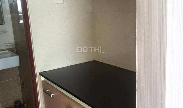 Chính chủ cho thuê căn hộ chung cư mini Q5, 50m2, 6.5tr/th, mặt tiền Võ Văn Kiệt
