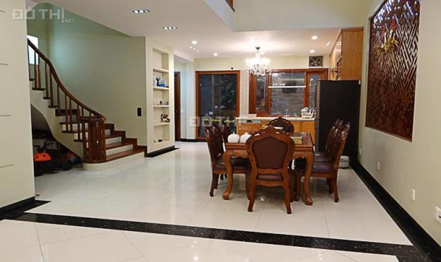 Cho thuê nhà riêng Đào Tấn, 100 m2 x 5 tầng, full nội thất, nhà đẹp như hình