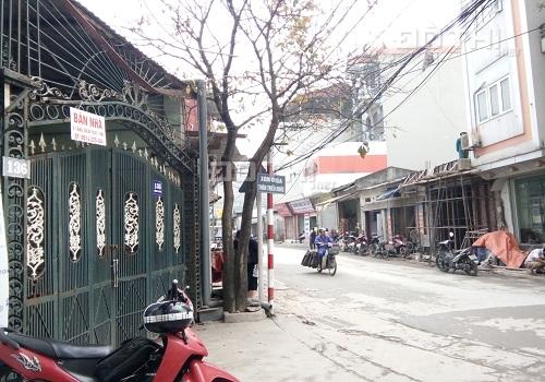 Bán nhà mặt phố, tại số 136 phố Tân Triều, Thanh Trì, Hà Nội