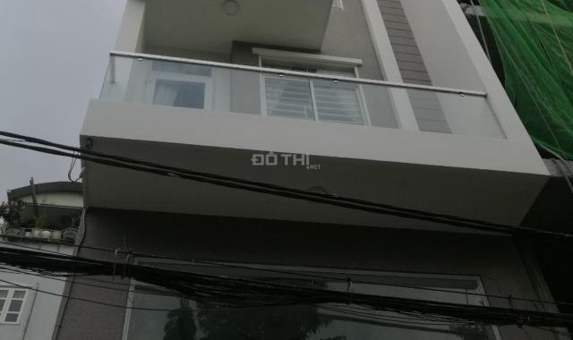 Bán nhà HXH Đặng Văn Ngữ, 4.5x11m giá 7.9 tỷ, tặng nội thất y như hình