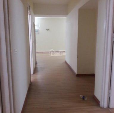 Bán cắt lỗ căn hộ 154,3m2, 3 phòng ngủ CC Sông Đà, Trần Phú, có nội thất