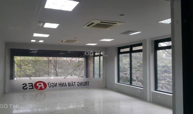 Cho thuê tòa nhà mặt phố Chùa Láng, Nguyễn Chí Thanh làm bệnh viện, spa, DTSD 1800m2, giá 320 Tr/th