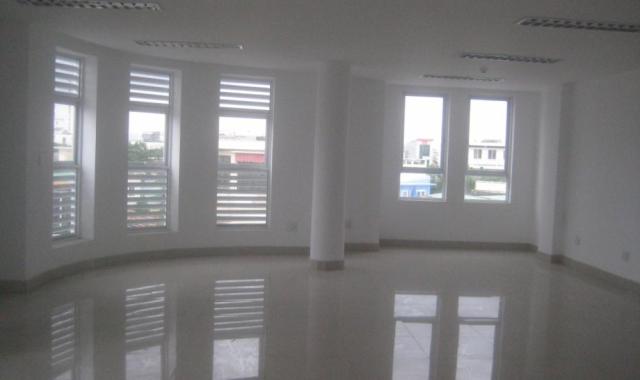 Văn phòng cho thuê tòa nhà Phương Đông, DT 130m2/sàn, 227 nghìn/m2/th