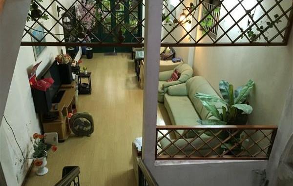 Cho thuê nhà riêng sân vườn tại Thái Hà, DT 150m2, XD 85m2 x 4 tầng