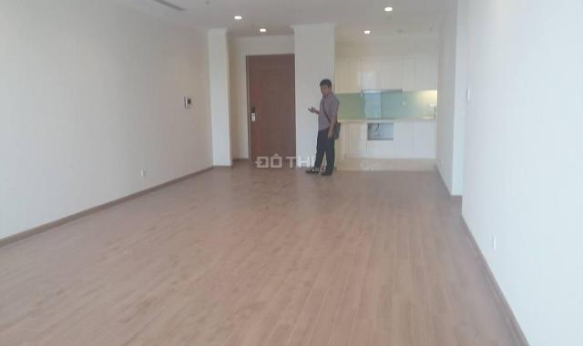 Cho thuê căn hộ tại Vinhomes Nguyễn Chí Thanh, 4pn, 167m2, căn góc