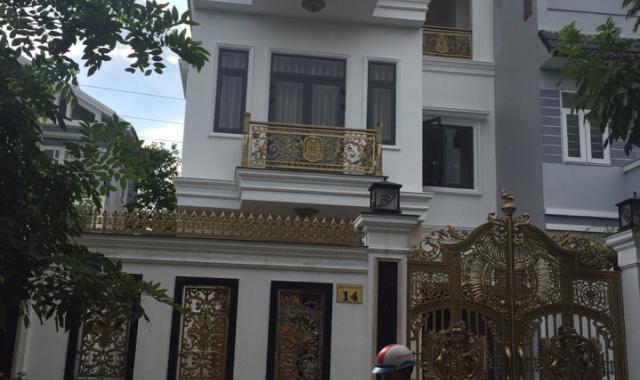 Bán gấp căn biệt thự Nam Long Phú Thuận, Q7, DT 8x18m. Giá cực hot 12.5 tỷ