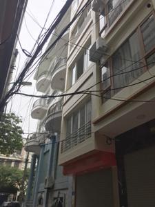 Bán nhà đường Phạm Tuấn Tài, Cầu Giấy nhà mới xây kiên cố chắc chắn ô tô vào trong nhà
