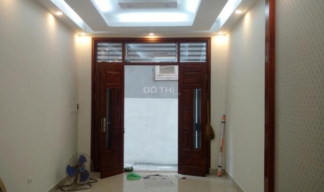 Bán nhà ngõ 651 Minh Khai, DT 34m2 x 5T nhà xây mới tinh ô tô đỗ cửa, giá 2.7 tỷ
