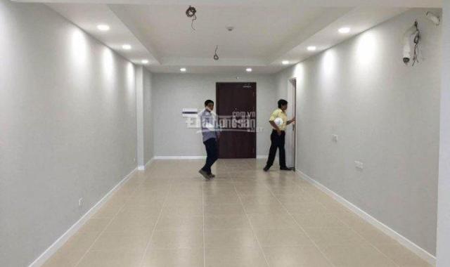 Cần bán căn hộ 100m2, 3 PN, nội thất cơ bản, ban công Tây Bắc, giá 2,1 tỷ tại 440 Vĩnh Hưng