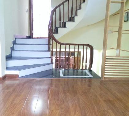 Bán nhà Tựu Liệt, Thanh Trì, (4,5 tầng x 38m2, sđcc giá chỉ 1,85 tỷ)