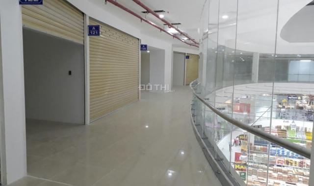 Sang lại 15 năm shop 2MT trong siêu thị BigC Tân Thành Âu Cơ Q.Tân Phú 380 triệu