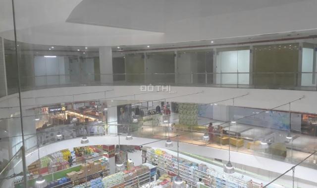 Sang lại 15 năm shop 2MT trong siêu thị BigC Tân Thành Âu Cơ Q.Tân Phú 380 triệu