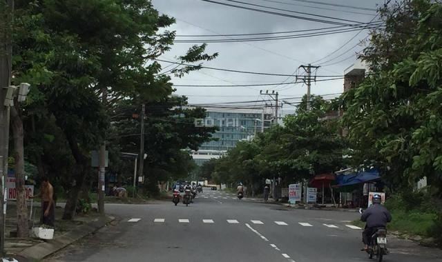 Bán lô mặt tiền đường Nguyễn Chích, gần Phùng Hưng, gần biển. LH: 0906590030