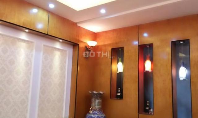 Nhà Trần Quốc Hoàn phân lô 63m2, có gara, kd tốt 0919966130