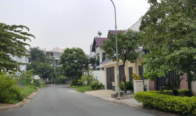 Bán đất nền biệt thự khu C, An Phú An Khánh, Q.2. Lô góc 2 mặt tiền đường.