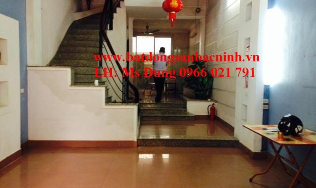 Cho thuê nhà 3 tầng đường Nguyễn Gia Thiều, Tiền An, TP. Bắc Ninh