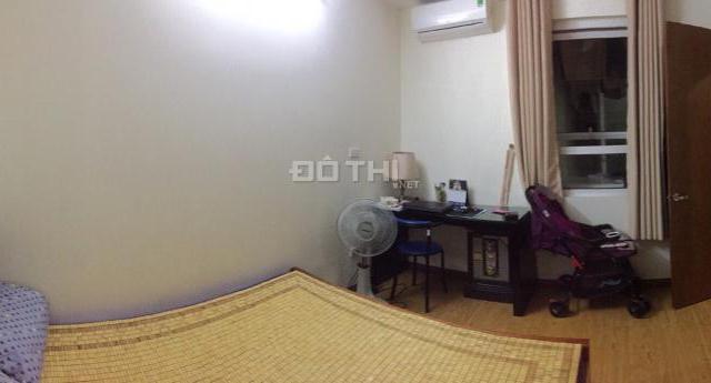 Bán chung cư V3 Văn Phú, 2 phòng ngủ, 1WC, nội thất cơ bản, giá 1.28 tỷ. LH: 0965231798