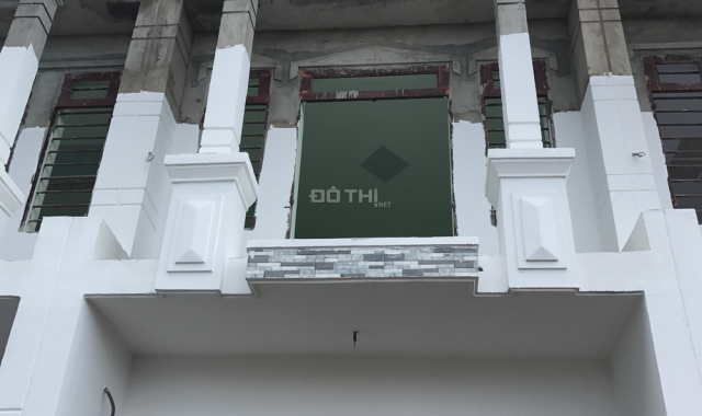 Bán gấp nhà lầu giá cực rẻ tại Bình Chuẩn, DT: 80m2, giá 650 triệu