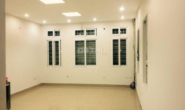 Cho thuê nhà riêng ngõ 190 Nguyễn Trãi, diện tích 50 m2 x 5 tầng, giá 18 tr/th