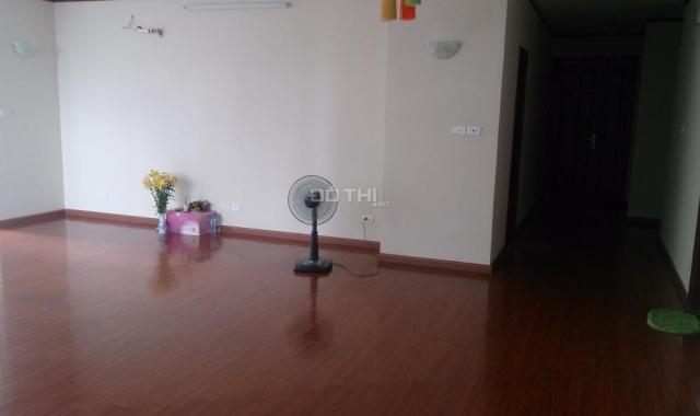 Cho thuê căn hộ chung cư Vimeco Nguyễn Chánh 146m2, 3 PN, đồ cơ bản 13 triệu/th. 0916.24.26.28