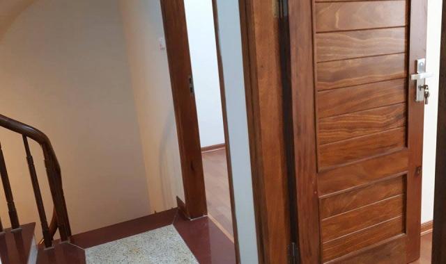 Bán nhà Phạm Tuấn Tài, Cầu Giấy, 55m2, 5T, giá 8.7 tỷ, phân lô, ô tô vào nhà, KD tốt