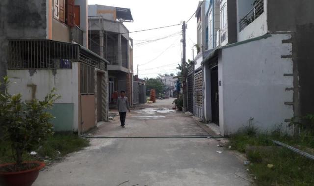 Cơn sốt đất nền khu Đông Sài Gòn, mặt tiền đường Trường Lưu, Quận 9
