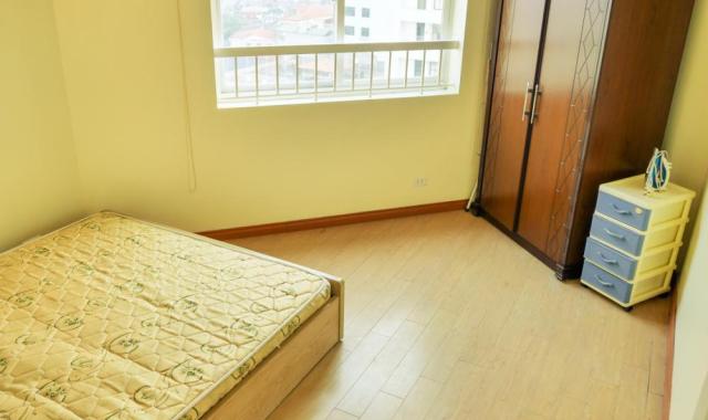 Cho thuê căn hộ chung cư 71 Nguyễn Chí Thanh, 2 phòng ngủ, đầy đủ nội thất