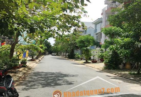 Cần bán biệt thự KDC Tấn Trường, phong cách hiện đại, mặt tiền đường Số 9, P. Phú Thuận, Quận 7