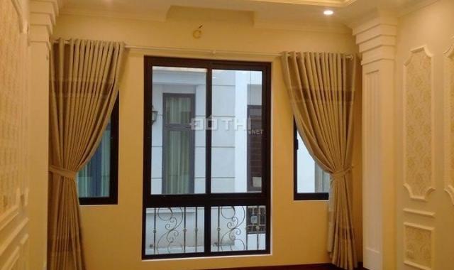 Bán nhà PL ngõ 91 Nguyễn Chí Thanh, Đống Đa, 40m2 x 4 tầng đẹp, ngõ rộng 6m, ô tô vào nhà, 7.2 tỷ