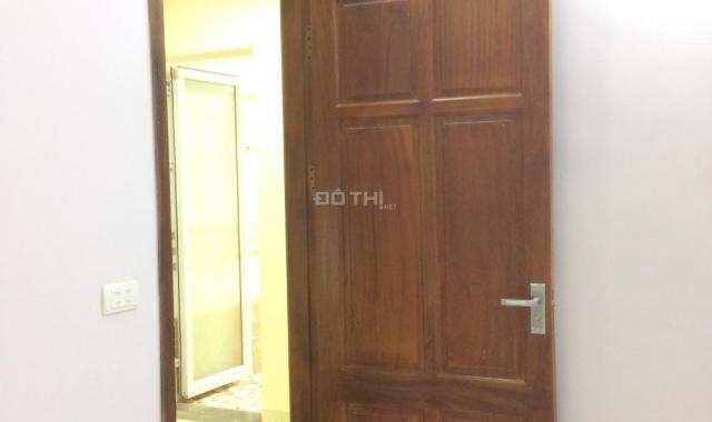 Bán nhà Hữu Hòa, 36m2, 5 tầng, hướng Tây Nam, sổ đỏ chính chủ (Cách ô tô 20m)