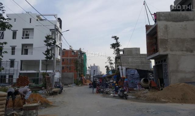 Đất Hóc Môn, DT đa dạng đường Nguyễn Ảnh Thủ, ngay chợ Bà Điểm, SHR, xây dựng ngay, 0938704502