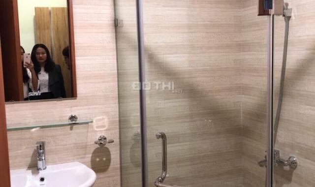 Cho thuê căn hộ chung cư tại phố Láng Hạ, Phường Giảng Võ, Ba Đình diện tích 25m2, giá 5tr/th