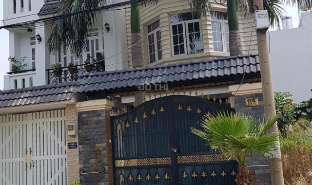 Bán nhà riêng tại Phạm Hữu Lầu, P Phú Mỹ, Q7, Hồ Chí Minh DT: 120m2, giá 7.3 tỷ. LH: 0988715258