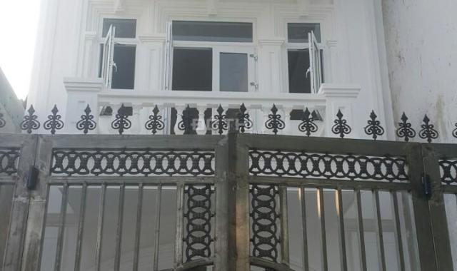 Nhà 1 trệt, 2 lầu đường Nguyễn Thị Minh Khai, Phú Hòa, Thủ Dầu Một, Bình Dương