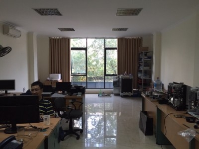 Cho thuê văn phòng mặt phố Thi Sách, Trần Xuân Soạn, diện tích 25m2, 100m2 có view đẹp