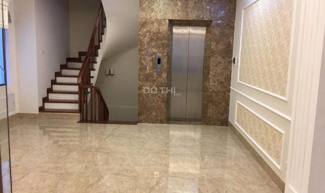 Cho thuê tòa nhà văn phòng Trần Quang Diệu, Đống Đa, 55m2 x 7 tầng thang máy, MT 4,5m, 30 tr/th