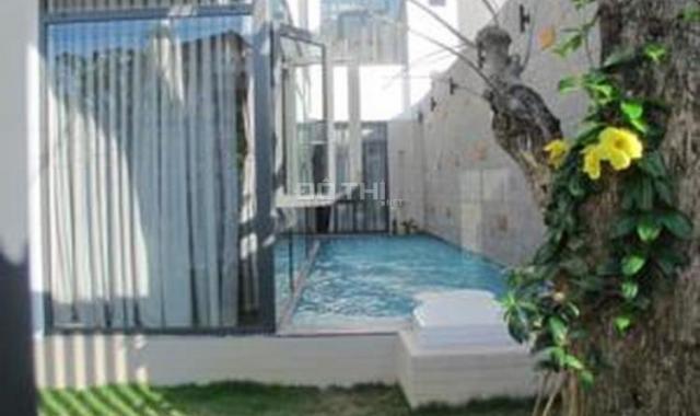 Biệt thự có bể bơi, 6 phòng ngủ, nằm gần đường Hồ Nghinh, gần biển