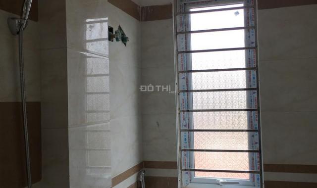 Bán nhà Hữu Hòa, Thanh Trì, 35m2, 5 tầng, (4 phòng ngủ), ô tô cách nhà 30m