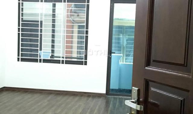 Chính chủ bán nhà mặt ngõ Võng Thị, Tây Hồ, DT 40m2 x 5 tầng, giá 4.5 tỷ